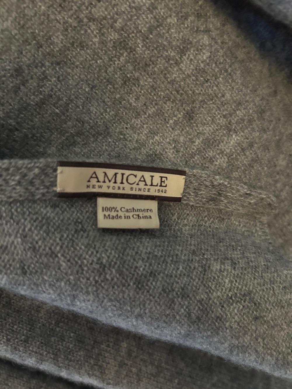 Amicale All Season Cashmere Light Gray Cashmere Blanket Scarf - One Size - Picture 2 of 6